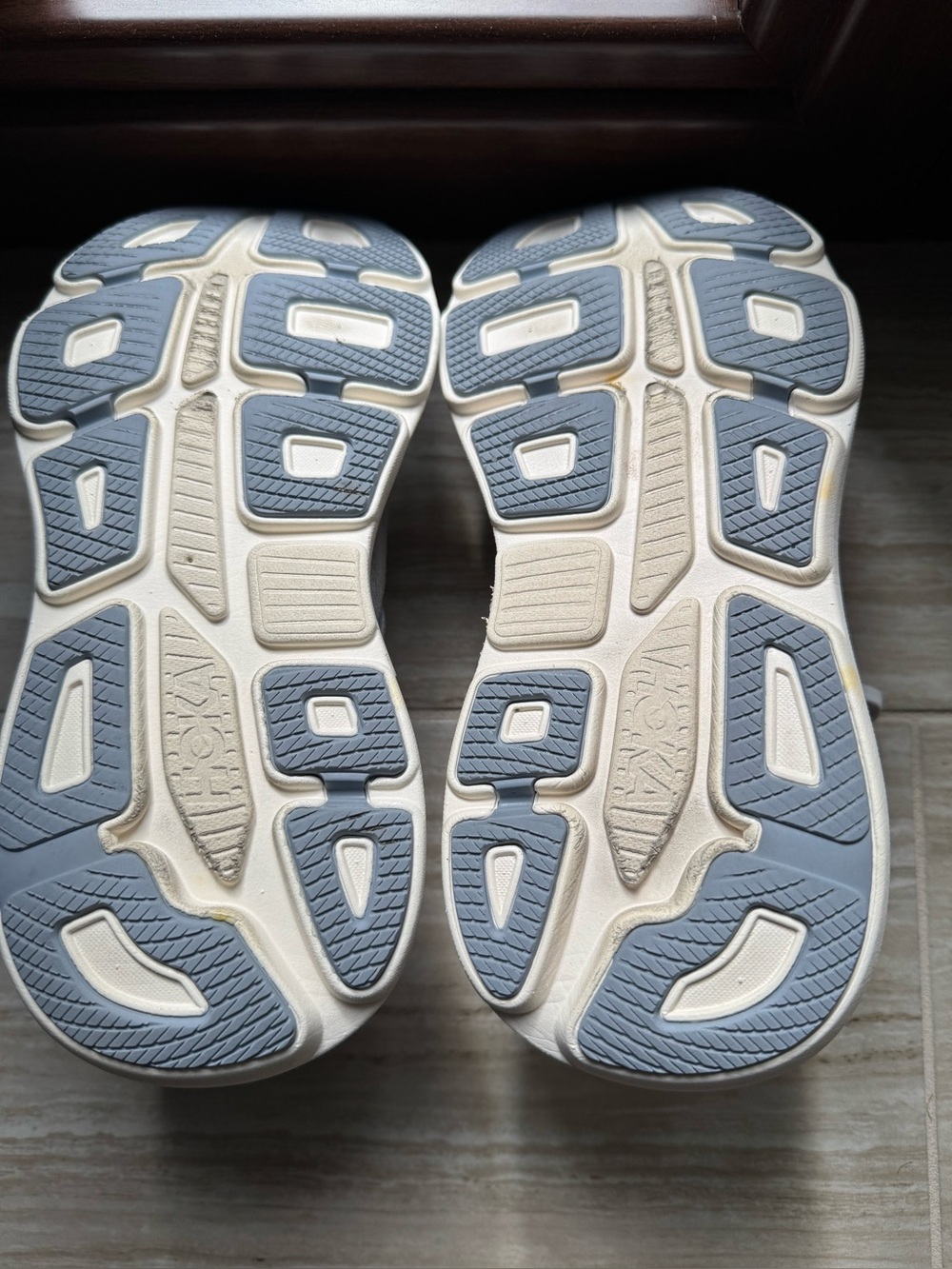 Hoka Bondi 9, Women, 8B, Cosmic Grey; Good Cond.; comfortable, good support. - Picture 7 of 8